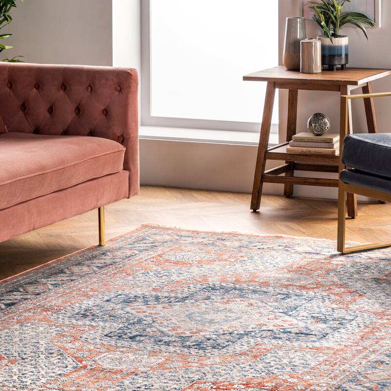 Nuloom Westlyn Faded Medallion Area Rug