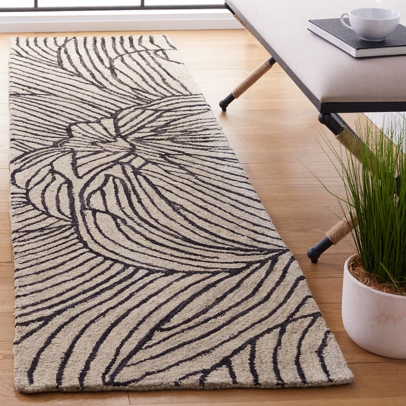 SAFAVIEH Handmade Metro Madlene Abstract Floral Wool Rug - 2'3" x 9' Runner - Black/Ivory