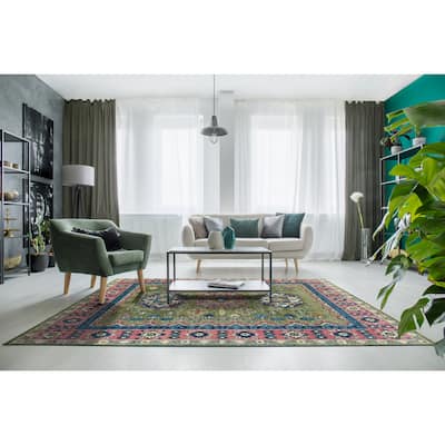 Hand-Knotted Wool Green / Light Fuchsia Traditional Classic Collection Rug - Timeless Elegance and Superior Craftsmanship