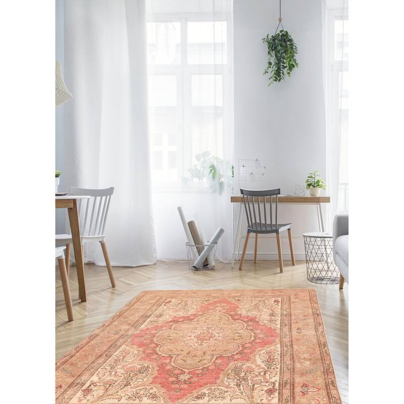 ECARPETGALLERY Hand-knotted Antalya Vintage Light Red Wool Rug - 6'4 x 9'0