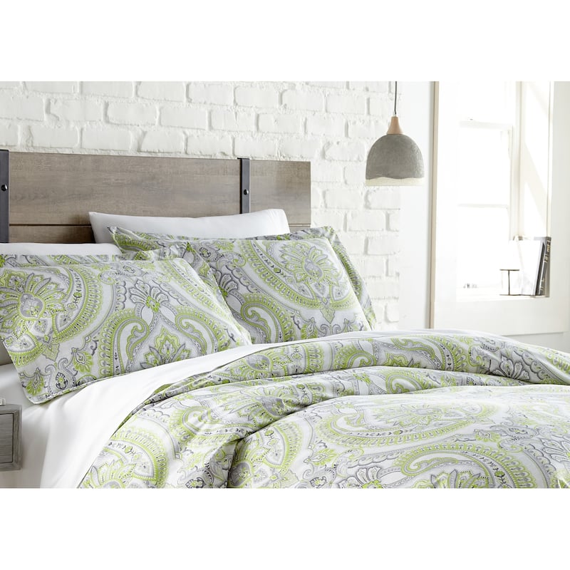 Vilano Plush All Seasons Pure Melody Paisley Down Alternative 3-piece Comforter