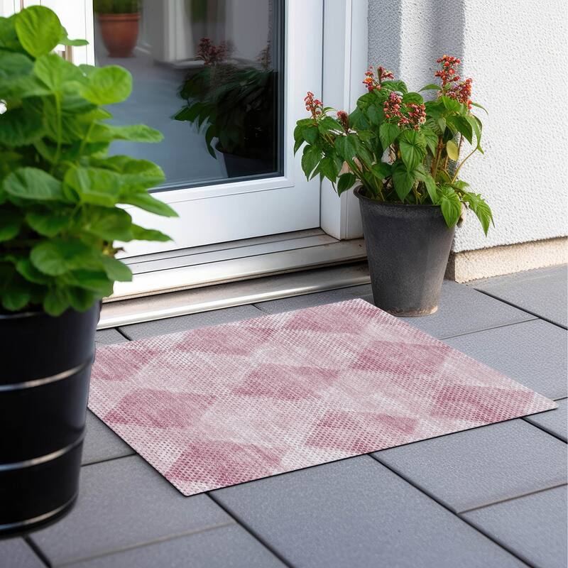 Machine Washable Indoor/ Outdoor Modern Diamonds Chantille Rug - Merlot - 1'8" x 2'6"