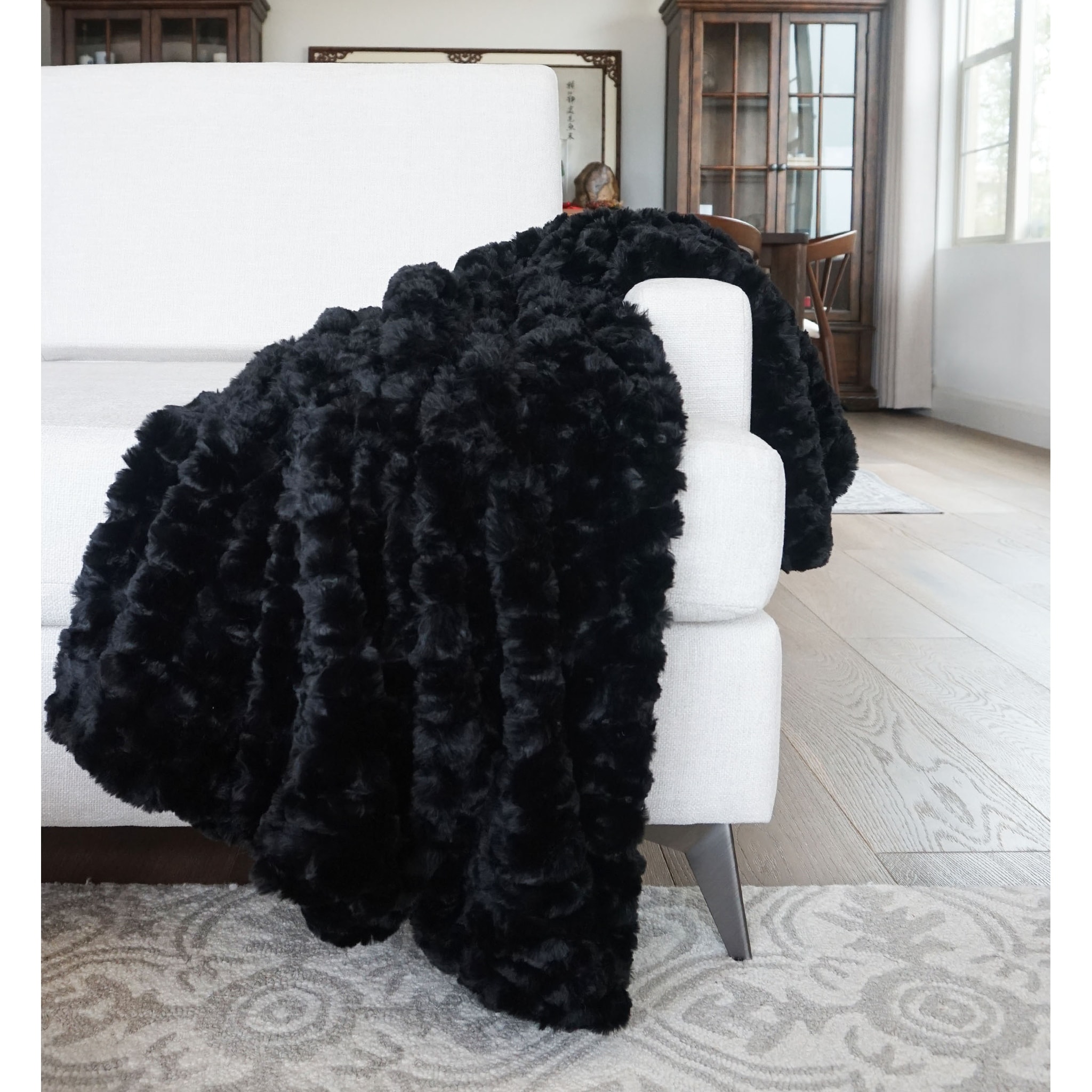 Millihome Morgan Black Faux Fur Throw Blanket 50x60 Overstock 33189861