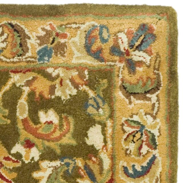 SAFAVIEH Handmade Classic Clotilda Traditional Oriental Wool Rug