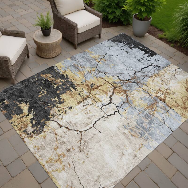 Machine Washable Indoor/ Outdoor Modern Crackle Chantille Rug