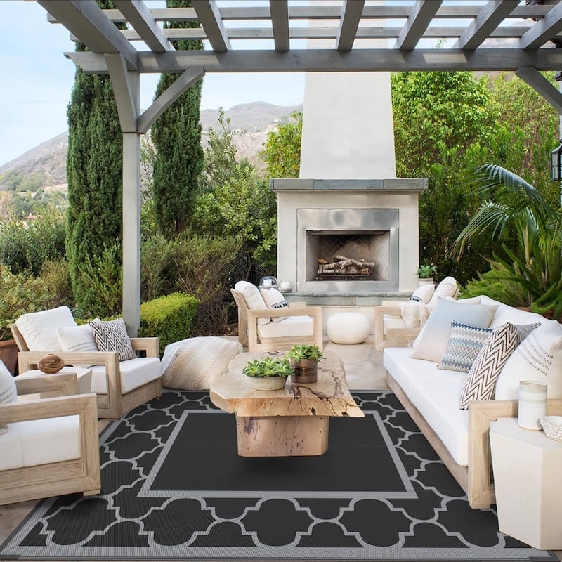 Reversible Dark Tone Geometric Flat-Weave Recyclable Outdoor Rug