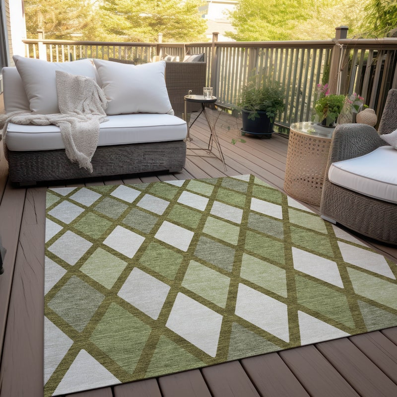 Machine Washable Indoor/ Outdoor Chantille Prism Diamond Rug