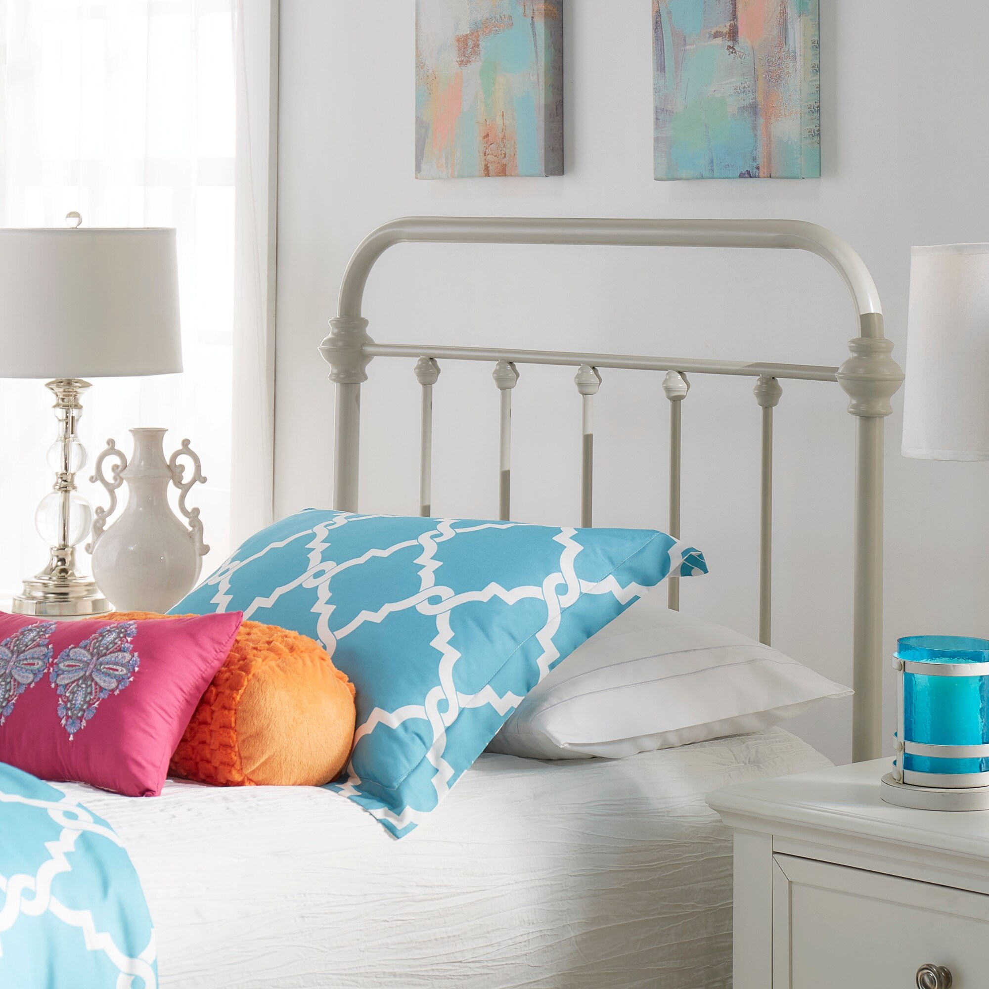 Giselle ii metal bed 2024 inspire q modern