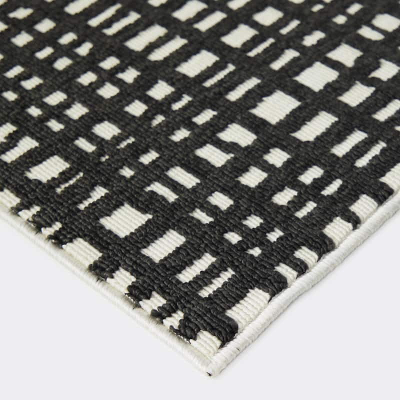 Haldane Abstract Plaid Indoor/Outdoor Area Rug