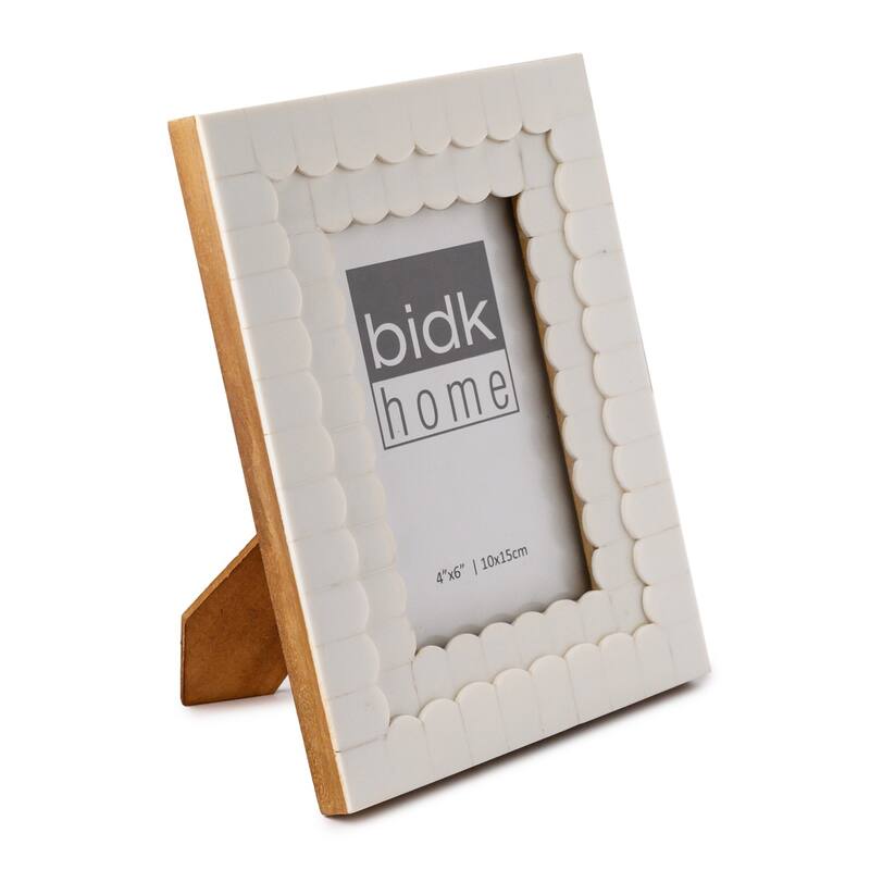 Rectangular Flower Border Picture Frame - for 4" x 6" Photo - White