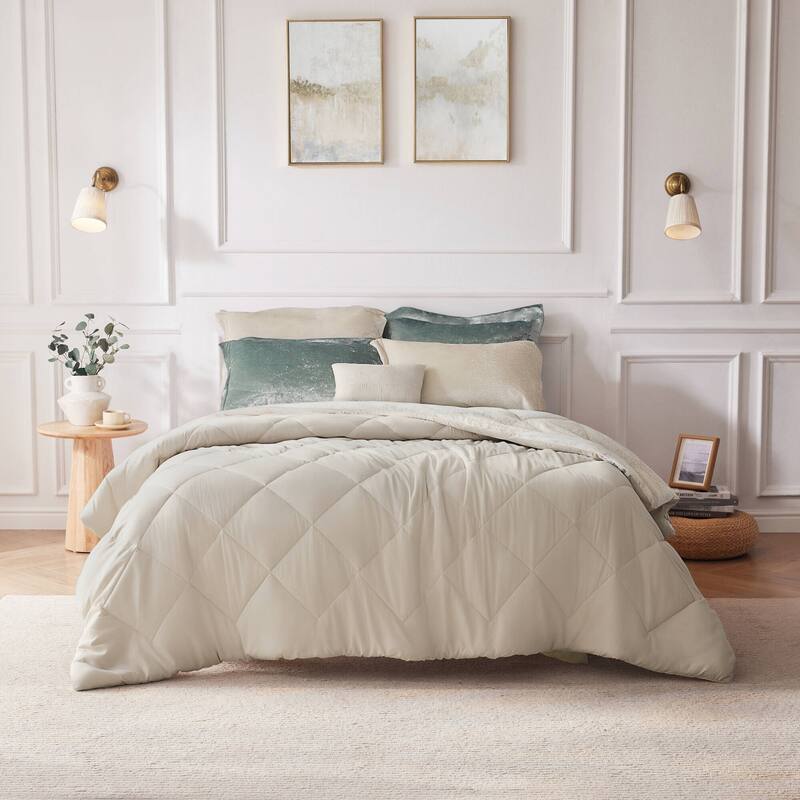 Intelligent Design Isabel Velvet Comforter Set