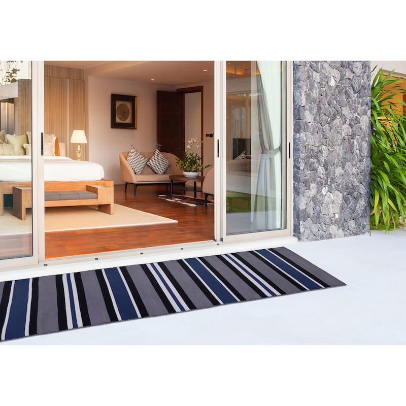 Liora Manne Sorrento Cabana Stripe Indoor/Outdoor Rug