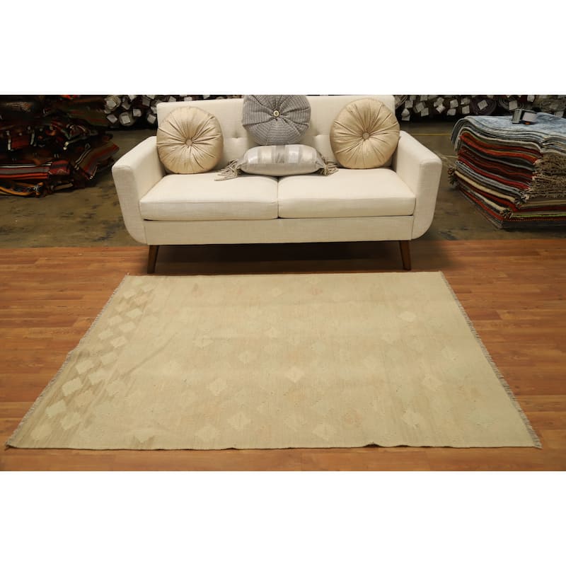 Hand Woven Oriental 100% Wool Carpet Southwestern Tribal Beige & Ivories Kilim Area Rug - 5' 8'' X 4' 0''