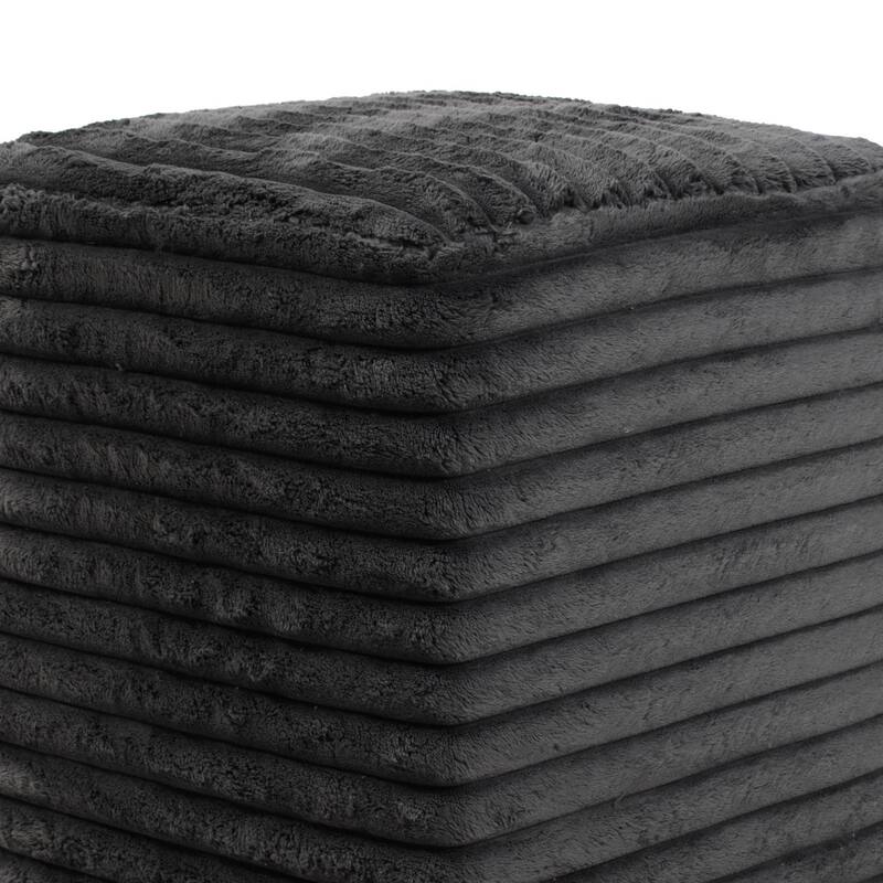 Universal Cube Shar Pei White