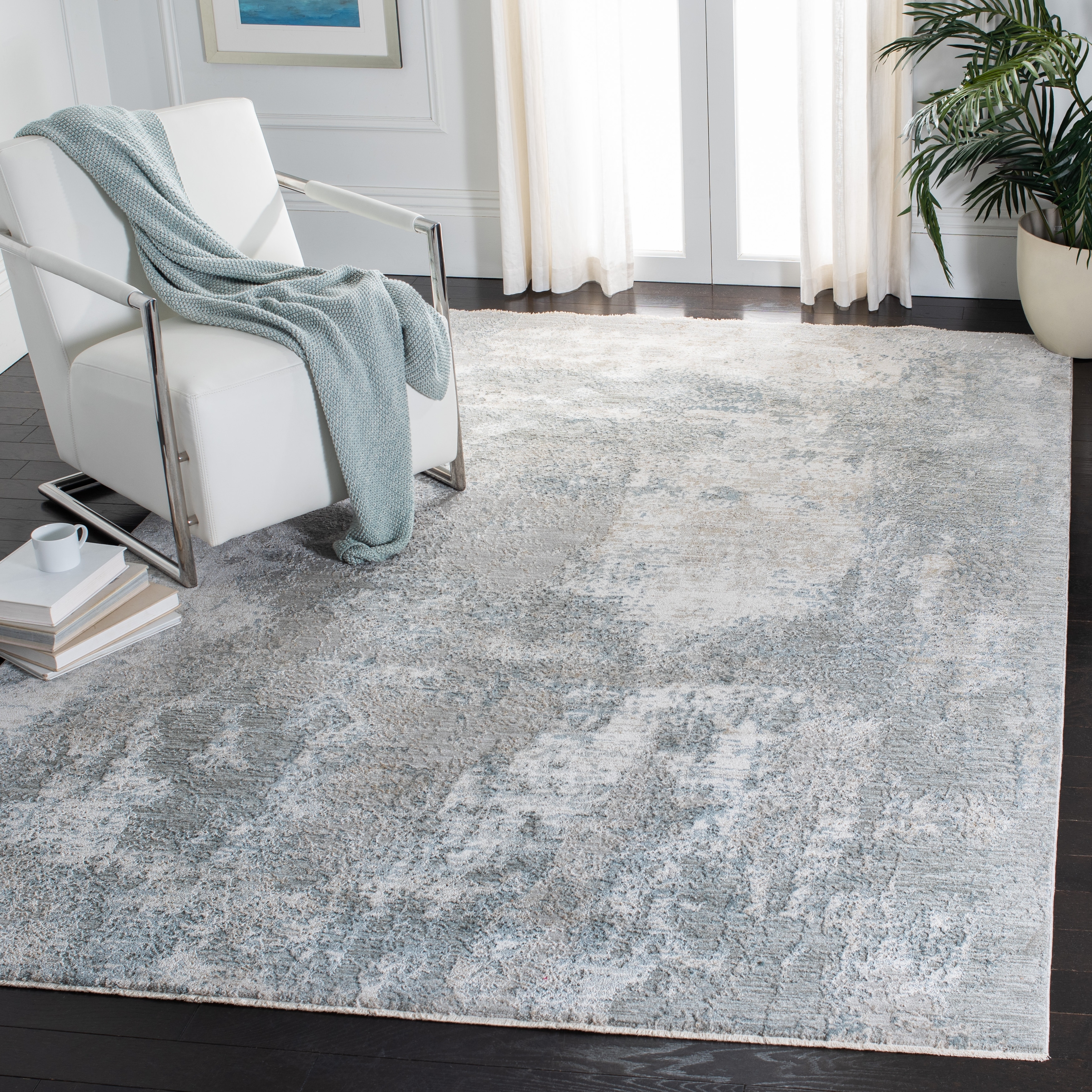 SAFAVIEH Valencia Lucila Vintage Rug