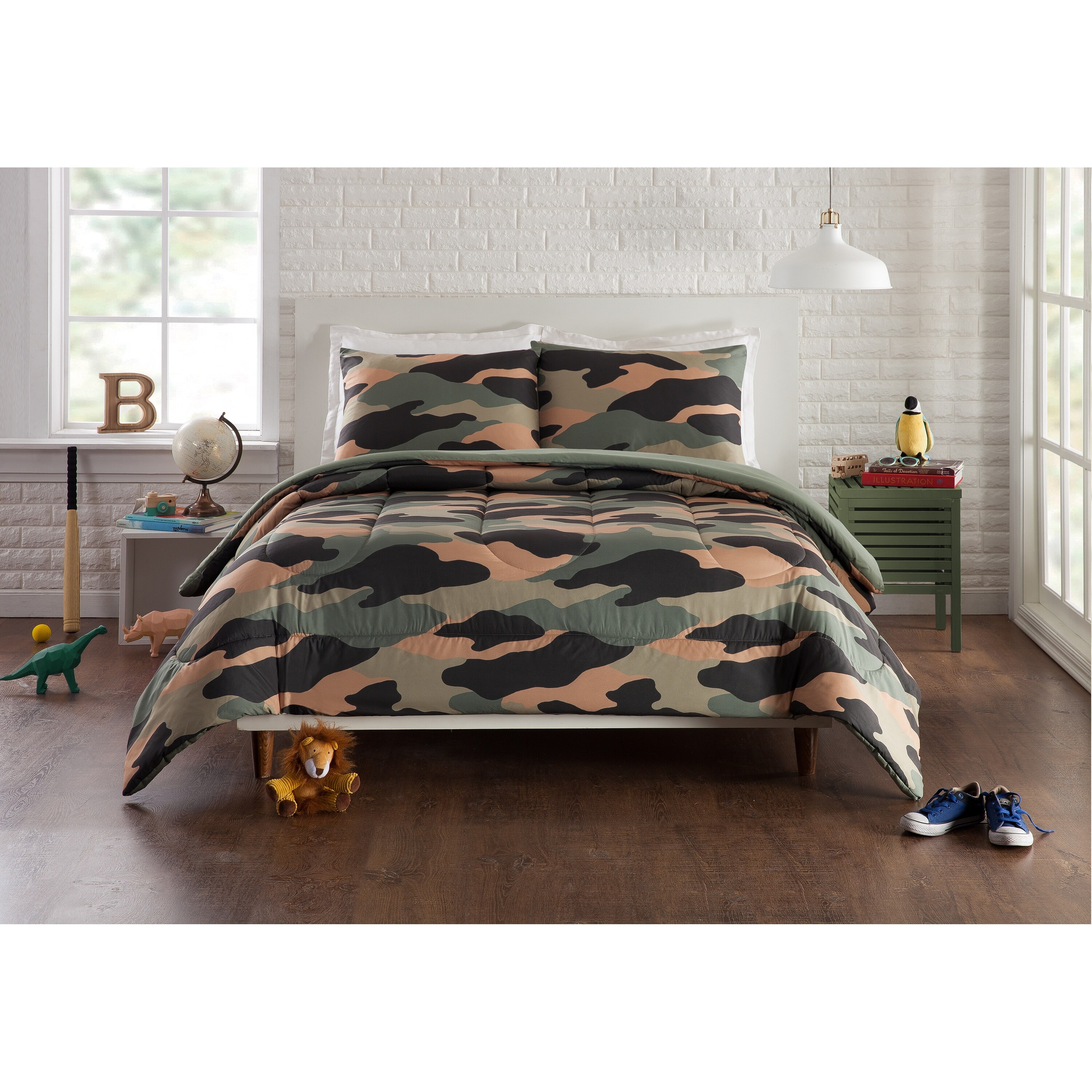 7-Piece Queen Orange Camo Bedding Set – Microfiber Comforter & Sheets – Reversible Lodge Style