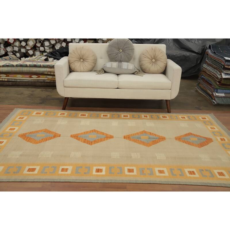 Hand Woven Oriental 100% Wool Carpet Southwestern Tribal Beige & Ivories Kilim Area Rug - 8' 7'' X 5' 9''