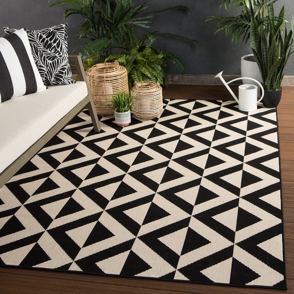 black and white outdoor rug 5 x 8
