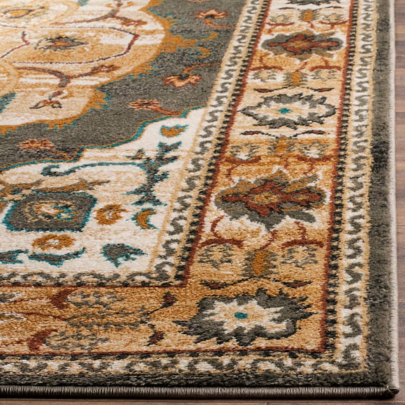 SAFAVIEH Summit Sigurleif Traditional Oriental Rug