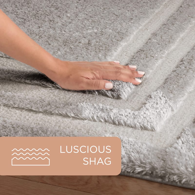 TOWN & COUNTRY EVERYDAY Cloud Shag Plush Border Area Rug
