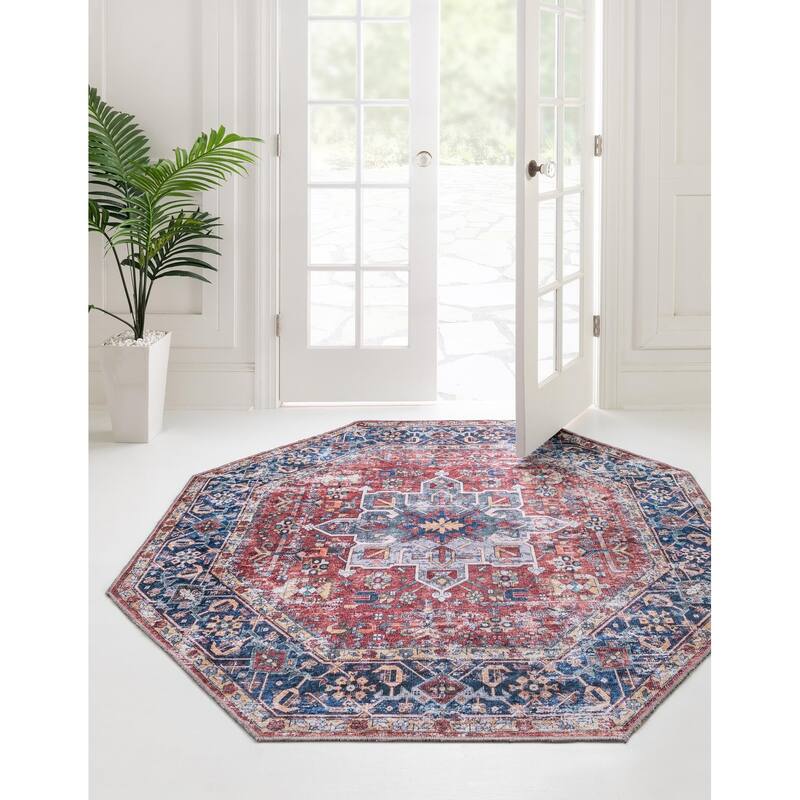 Traditional Tira Collection Area Rug