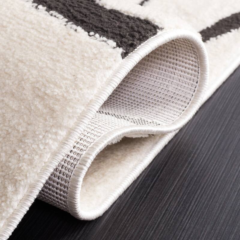 SAFAVIEH Melody Refika Modern Rug