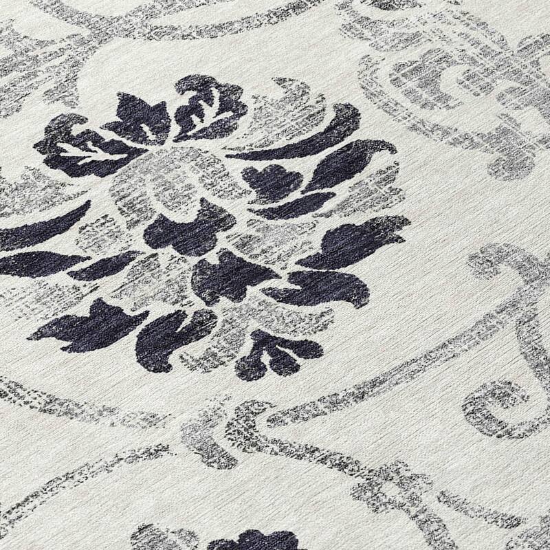 Machine Washable Indoor/ Outdoor Chantille Floral Scroll Rug