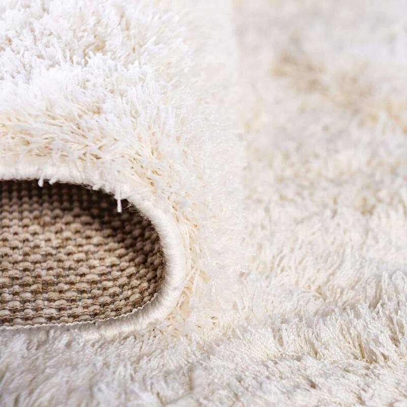 Shag Milson Collection Area Rug