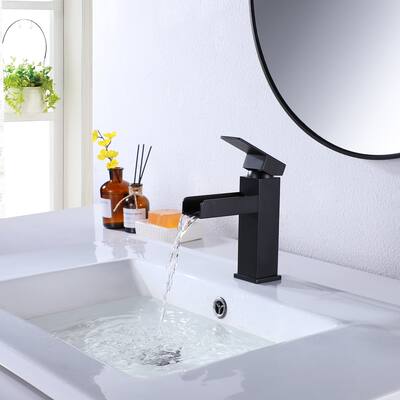 Square single hole single handle bathroom basin faucet