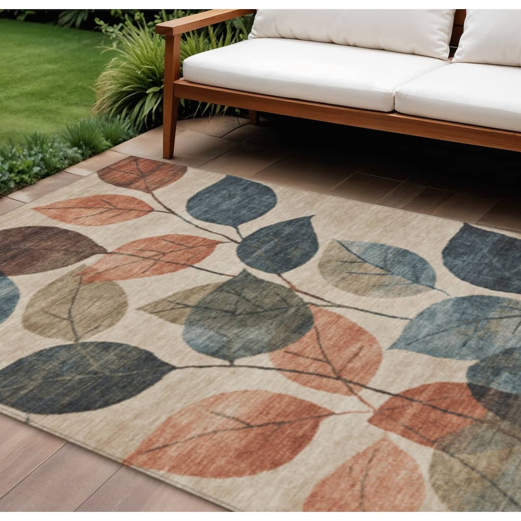 HomeRoots Floral Transitional Rectangle Outdoor Rug