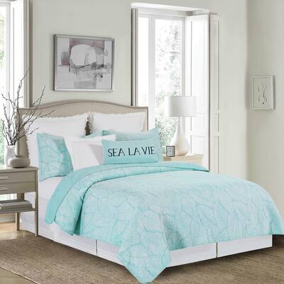 Blue Tropics Twin Quilt Set