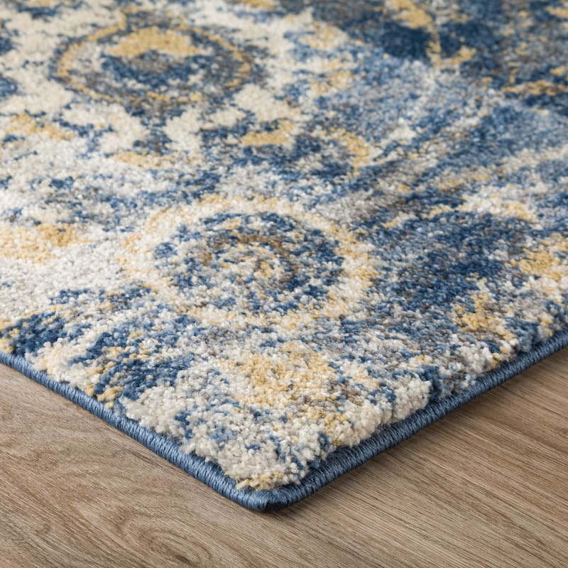 Addison Barkley Blue Floral Farmhouse 1'8" x 2'6" Accent Rug