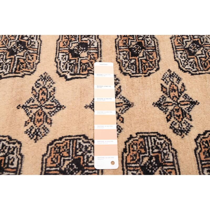 ECARPETGALLERY Hand-knotted Finest Peshawar Bokhara Beige Wool Rug - 6'0 x 8'6