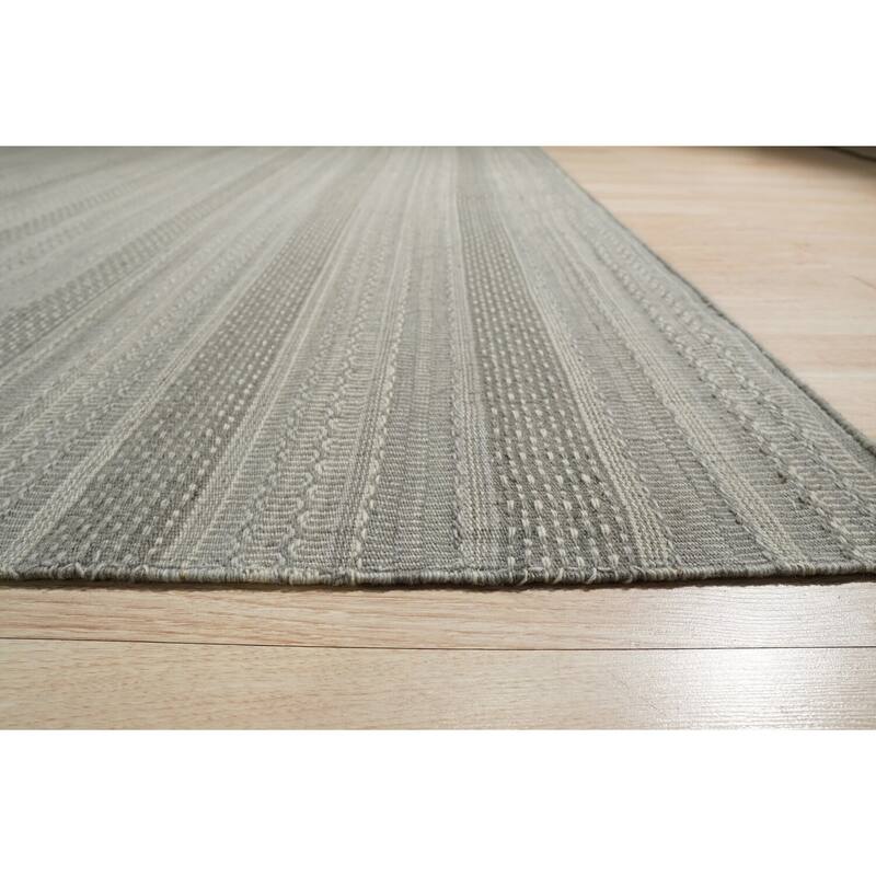 Hand-Knotted Wool Ingrain Design Rug, 7'9 x 9'9, Grey Area Rug, Elegant Soft Texture for Living Rooms or Bedrooms - L