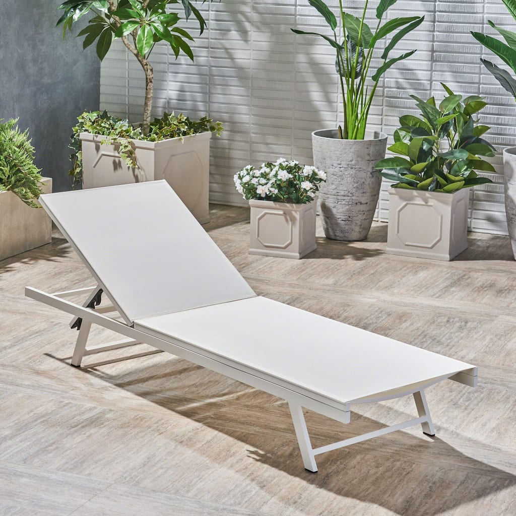 Mesh Chaise Lounge Chair, Rust-Proof Patio Recliner with Adjustable Backrest, Poolside Chair for Sunbathing