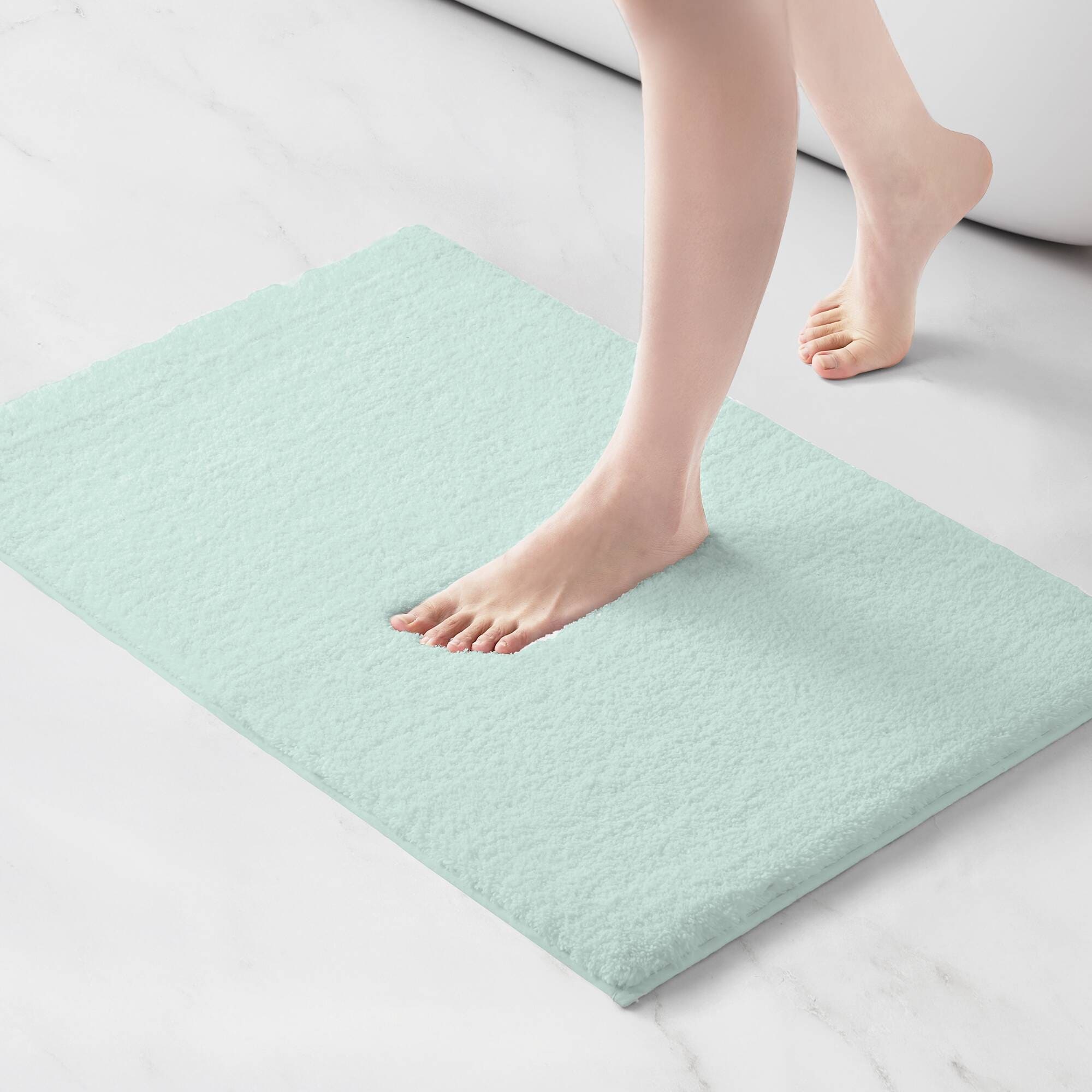Madison Park Signature Marshmallow Rectangle Quick Dry Bath Rug with Non-Slip Backing