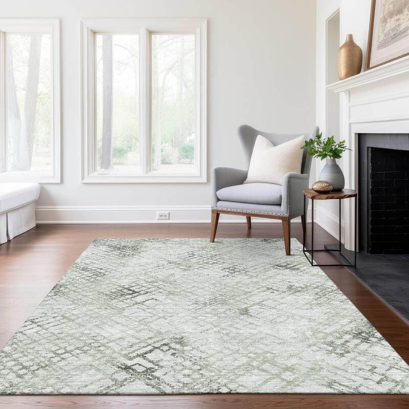 Machine Washable Indoor/ Outdoor Chantille Distressed Trellis Rug