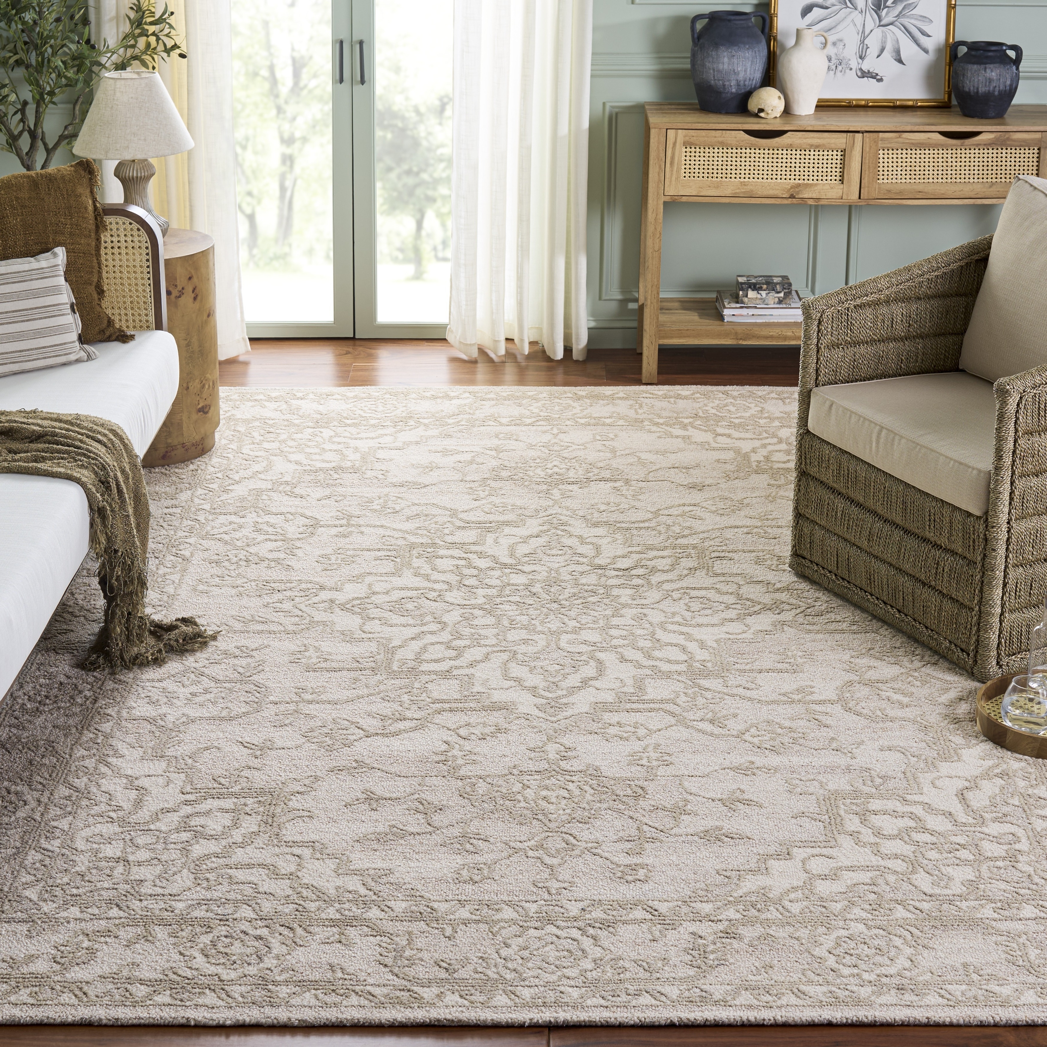 SAFAVIEH Handmade Metro Mirka Wool Rug