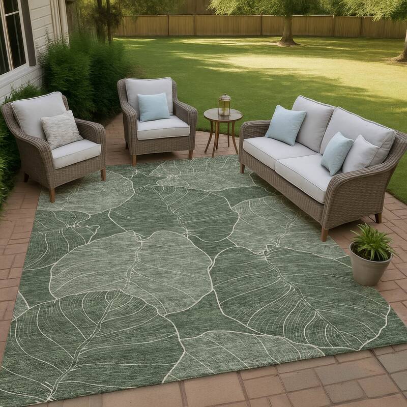 Machine Washable Indoor/ Outdoor Tropical Floral Chantille Rug - Basil - 2'6" x 3'10"