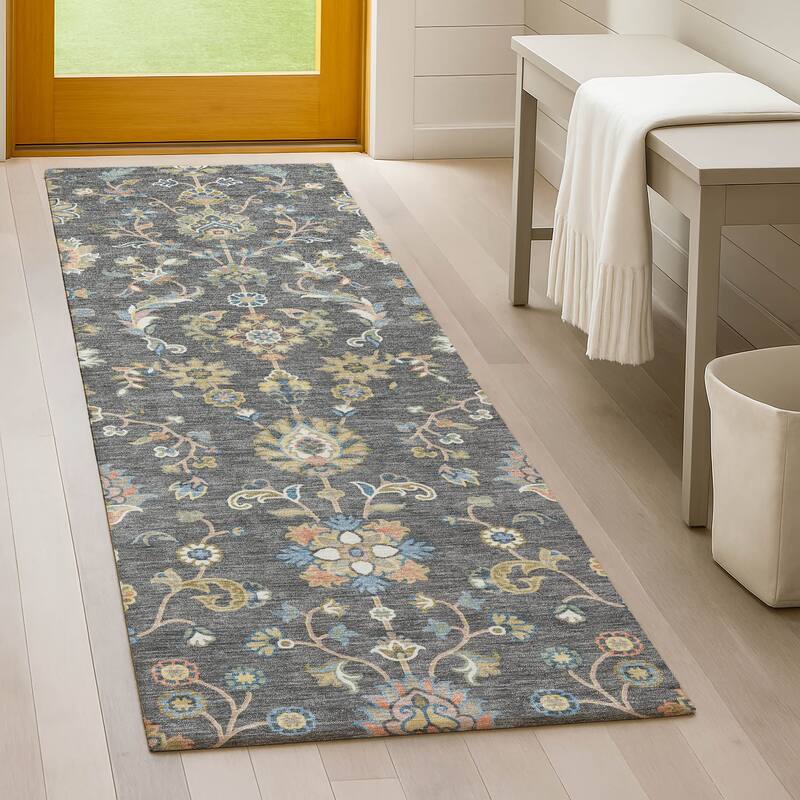 Machine Washable Indoor/ Outdoor Traditional Basalt Chantille Rug