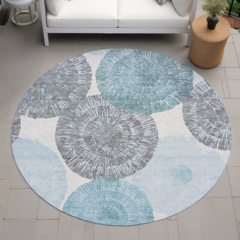Machine Washable Indoor/ Outdoor Contemporary Devaughn Chantille Rug - Teal - 8' x 8'