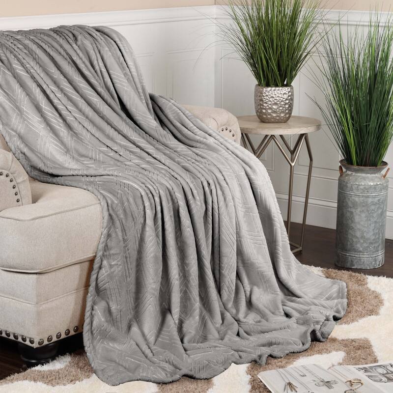 Superior Atka Diamond Soft Fluffy Fleece Blanket - Throw - Platinum