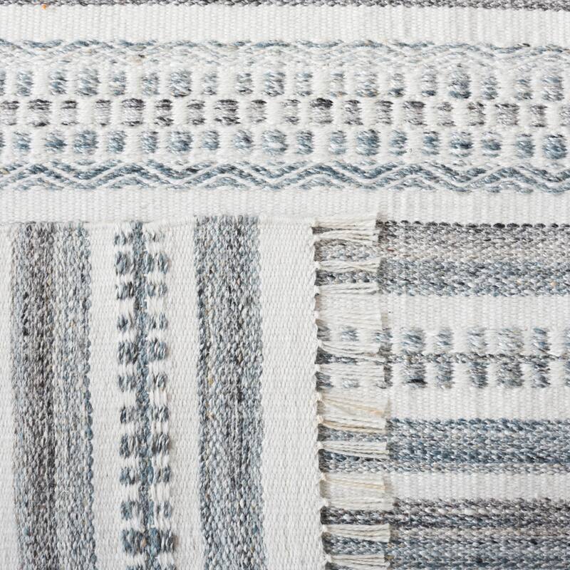 SAFAVIEH Handmade Kilim Ibone Transitional Rug