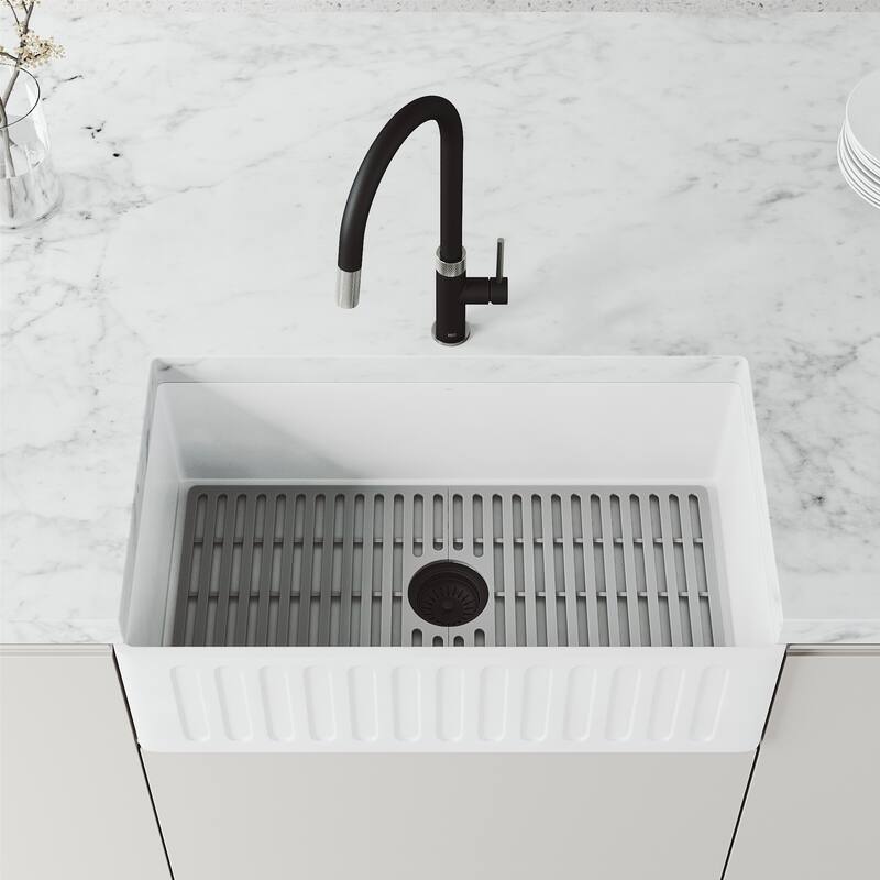 VIGO Bristol 19" H Single Handle Pull-Down Sprayer Kitchen Faucet