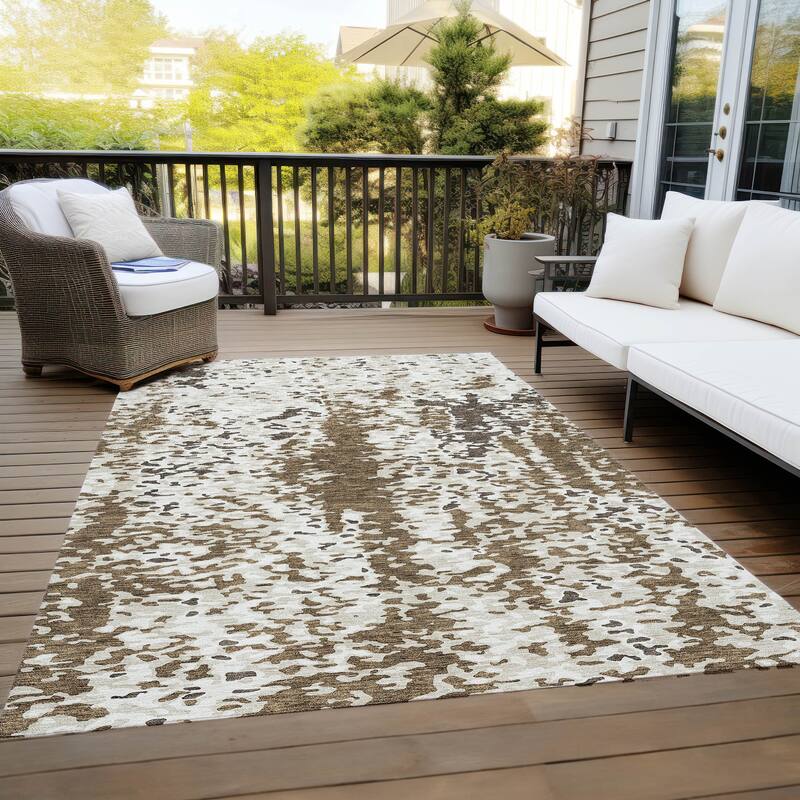 Machine Washable Indoor/ Outdoor Abstract Chantille Rug