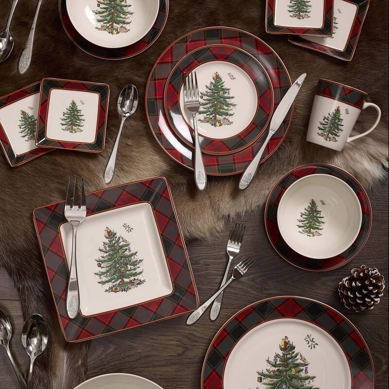 Spode Set of 4 Christmas Tree Tartan Plates