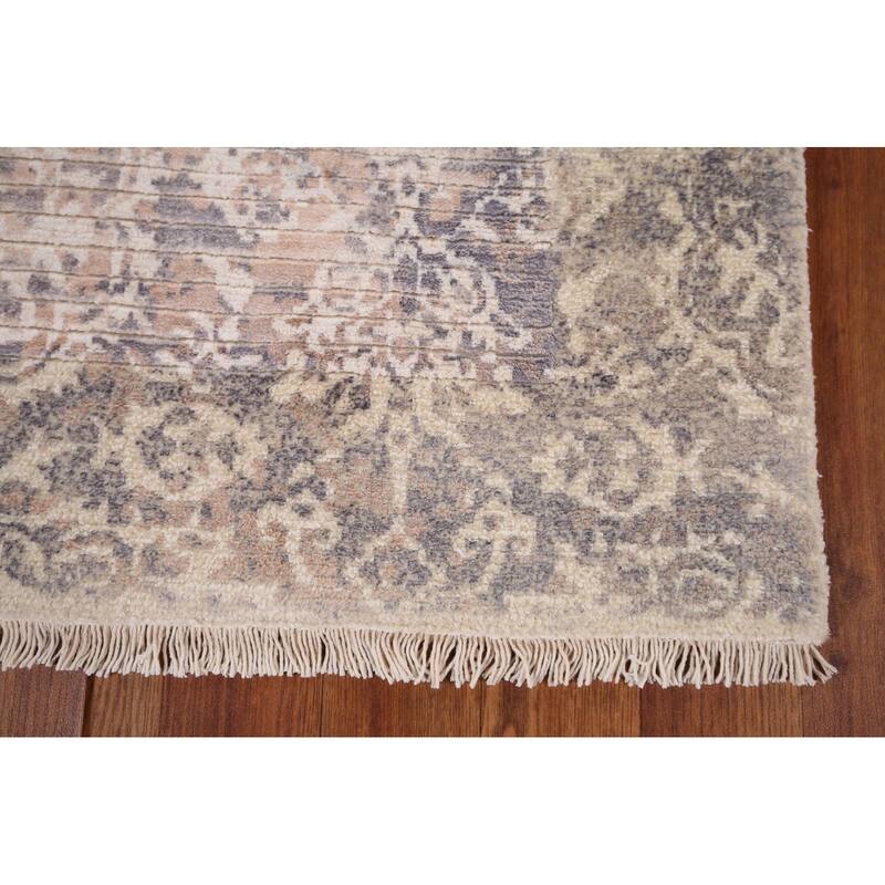 Abstract Oriental Accent Rug Hand-Knotted Wool Carpet - 2'8" x 4'9"