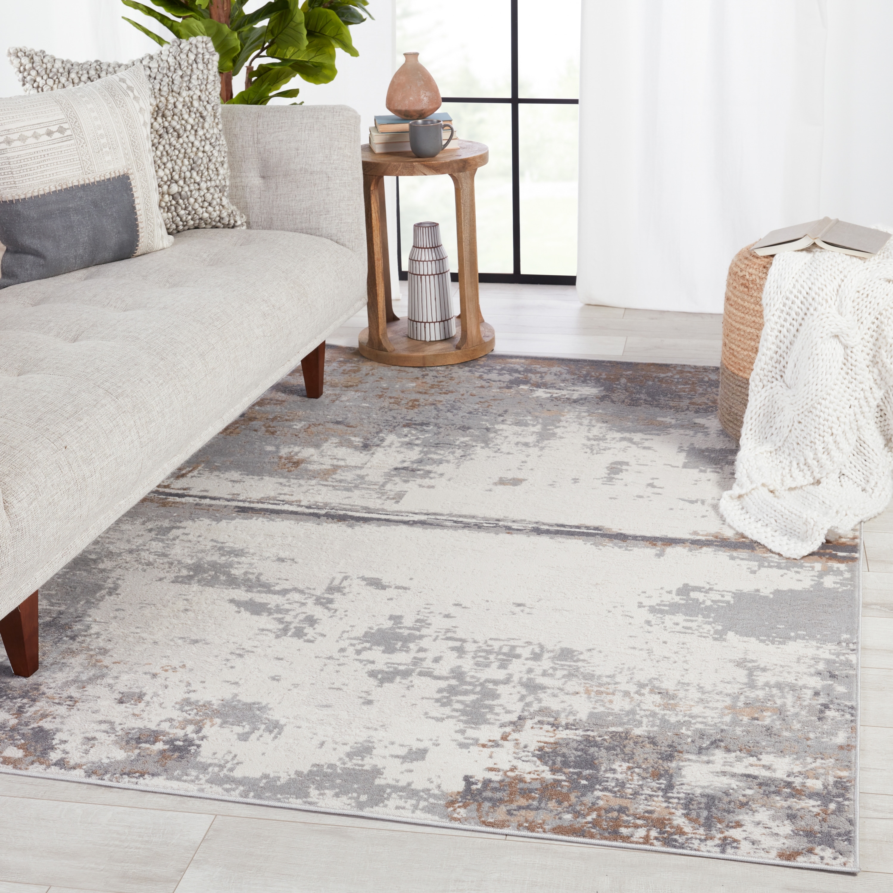 Treyton Abstract Gray/ Ivory Area Rug