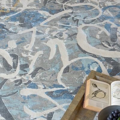 EXQUISITE RUGS Gianni Hand-loomed Wool/Bamboo Silk Blues/Silver/Ivory Area Rug.