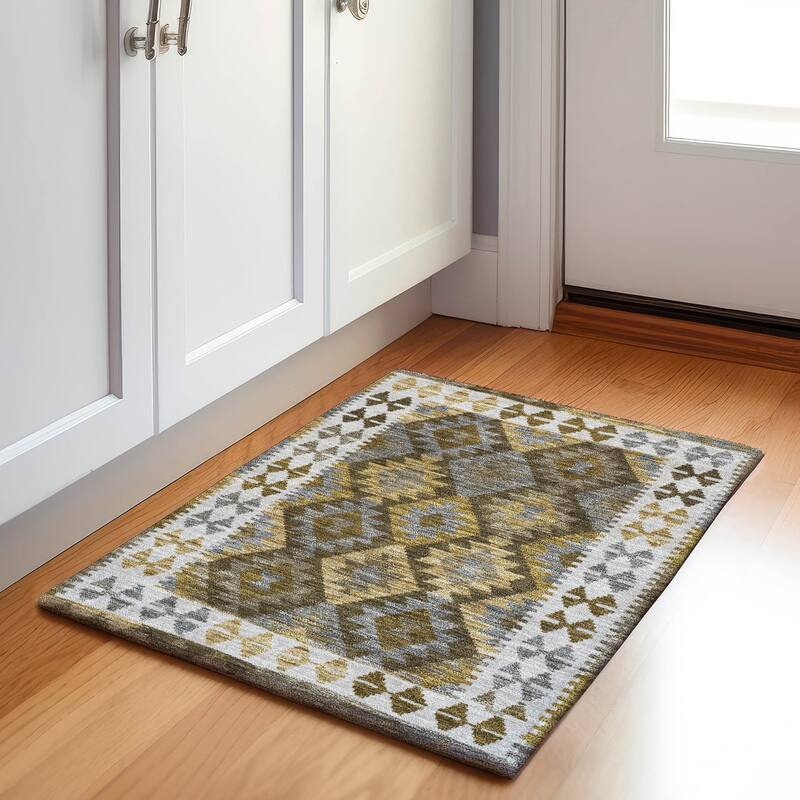 Machine Washable Indoor/ Outdoor Boho Global Chantille Rug